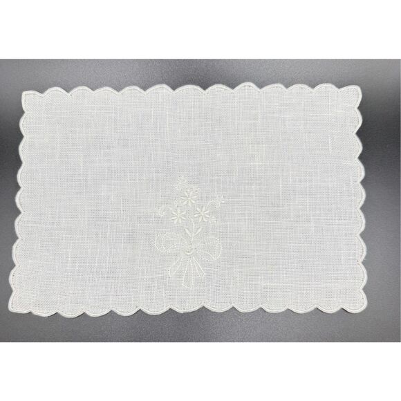 Linen Cocktail Napkins Set of 6 White On White Floral Embroidery 5.5” X 8” - Picture 4 of 8